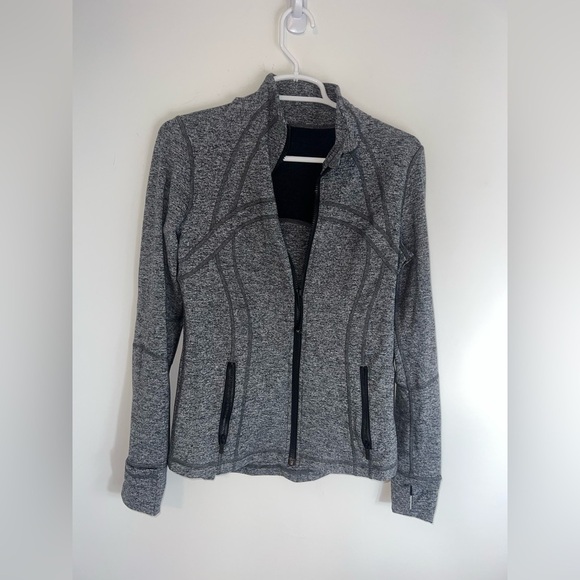 Lululemon women’s define grey jacket size 8 - Picture 3 of 14